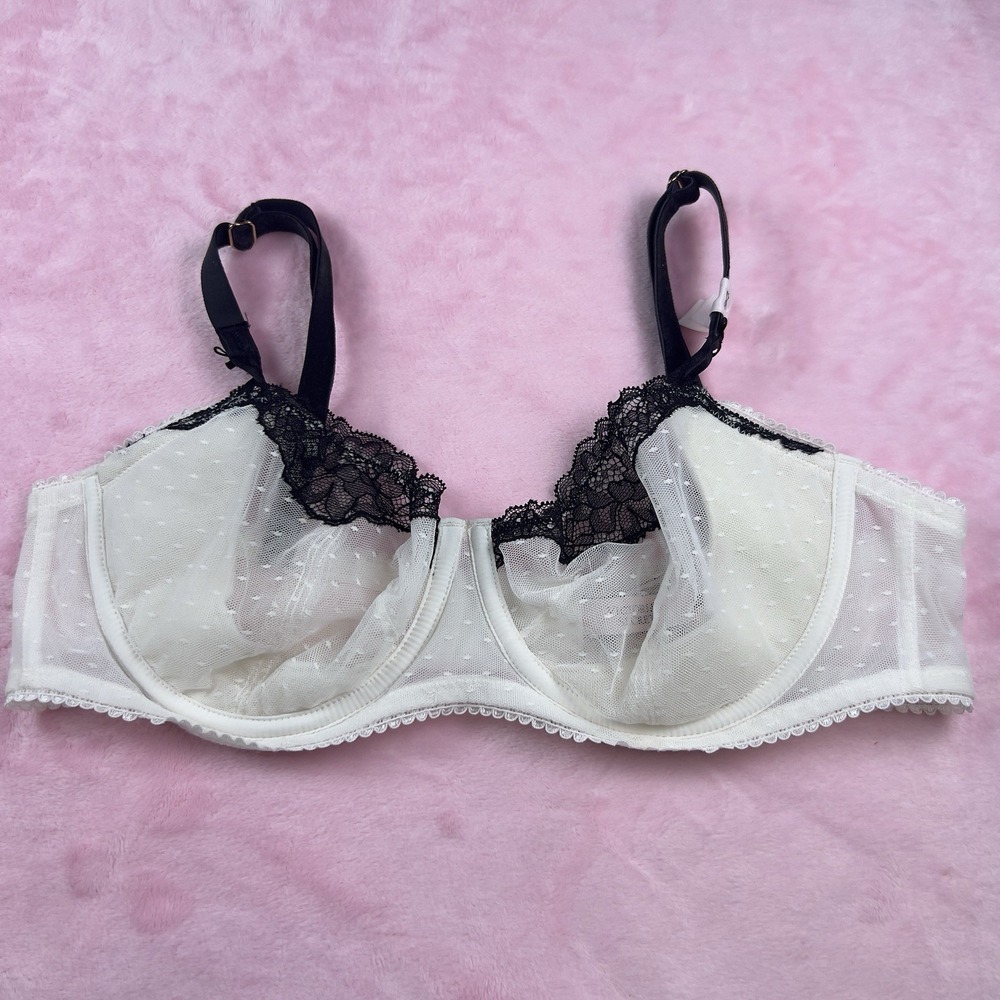 Victoria's Secret Dream Angels Wicked Ivory Black Lace Balconette Bra 34DDD NWT